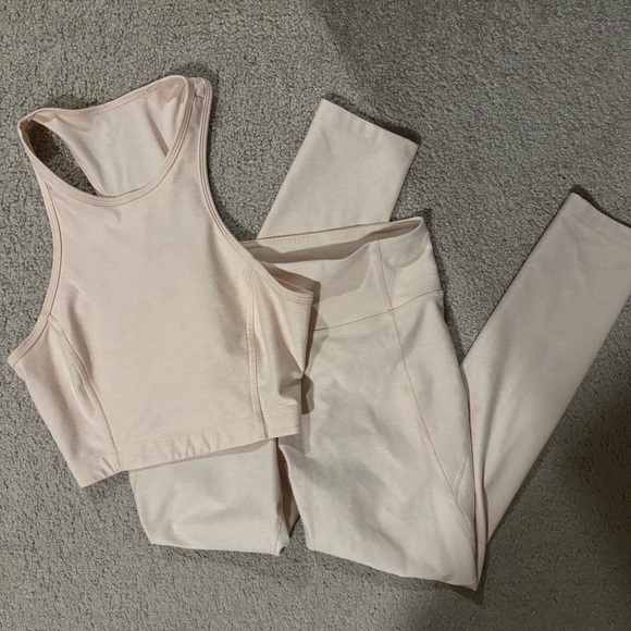 Outdoor Voices Peach Activewear Set - Picture 2 of 7
